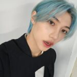 Felix Instagram - Thank you for the award ✊️💙 #stay #Weloveyou