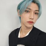 Felix Instagram - Thank you for the award ✊️💙 #stay #Weloveyou