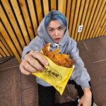 Felix Instagram - Bread 👍 #nomnom #stay