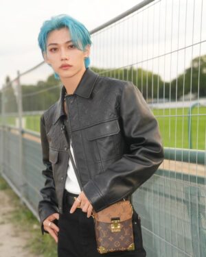 Felix Instagram - Thank you @nicolasghesquiere @louisvuitton & STAY for lollapalooza 🩵 #광고