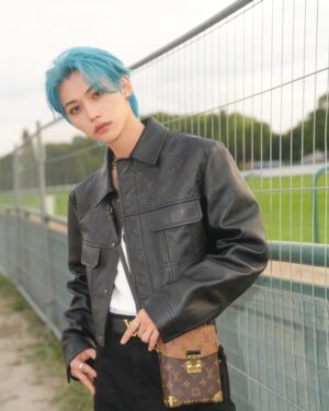 Felix Instagram - Thank you @nicolasghesquiere @louisvuitton & STAY for lollapalooza 🩵 #광고
