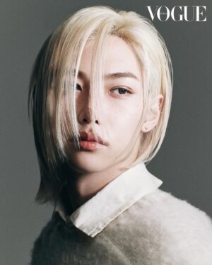 Felix Instagram - Black and blonde.? 🤍🖤
@voguekorea #BVLGARIPARFUMS
#stay