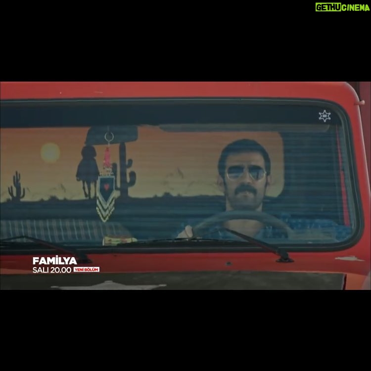 Ferit Kaya Instagram - FAMİLYA bu akşam saat 20.00' da Fox tv de🍀 #tmc #foxtv #familya