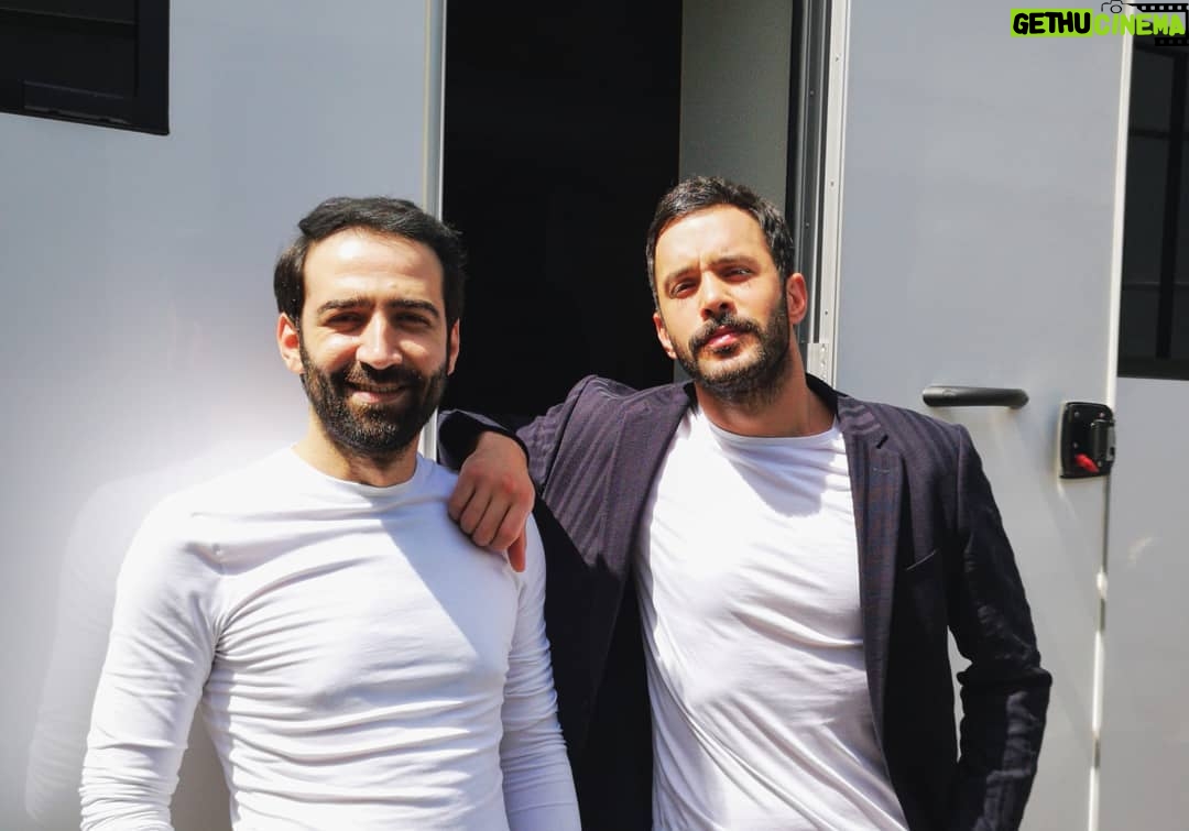 Ferit Kaya - 11.5K Likes - 🍀👊🏻 "KUZGUN" yeni bölümüyle bu akşam saat 20.00'da #startv de... @ayyapim @tvdizikuzgun #kuzgun