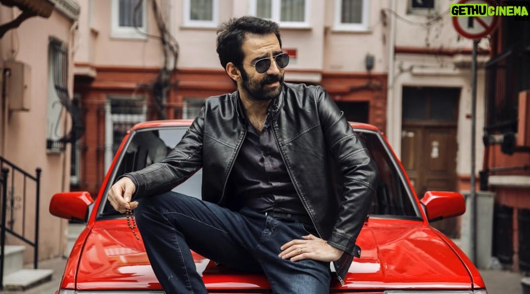 Ferit Kaya Instagram - "DAYAN YÜREĞİM" 10. Bölümüyle bu akşam 20:00 de #foxtv de🍀🍀 #endemolshineturkey #ferrarigörünümlüşahin 😬