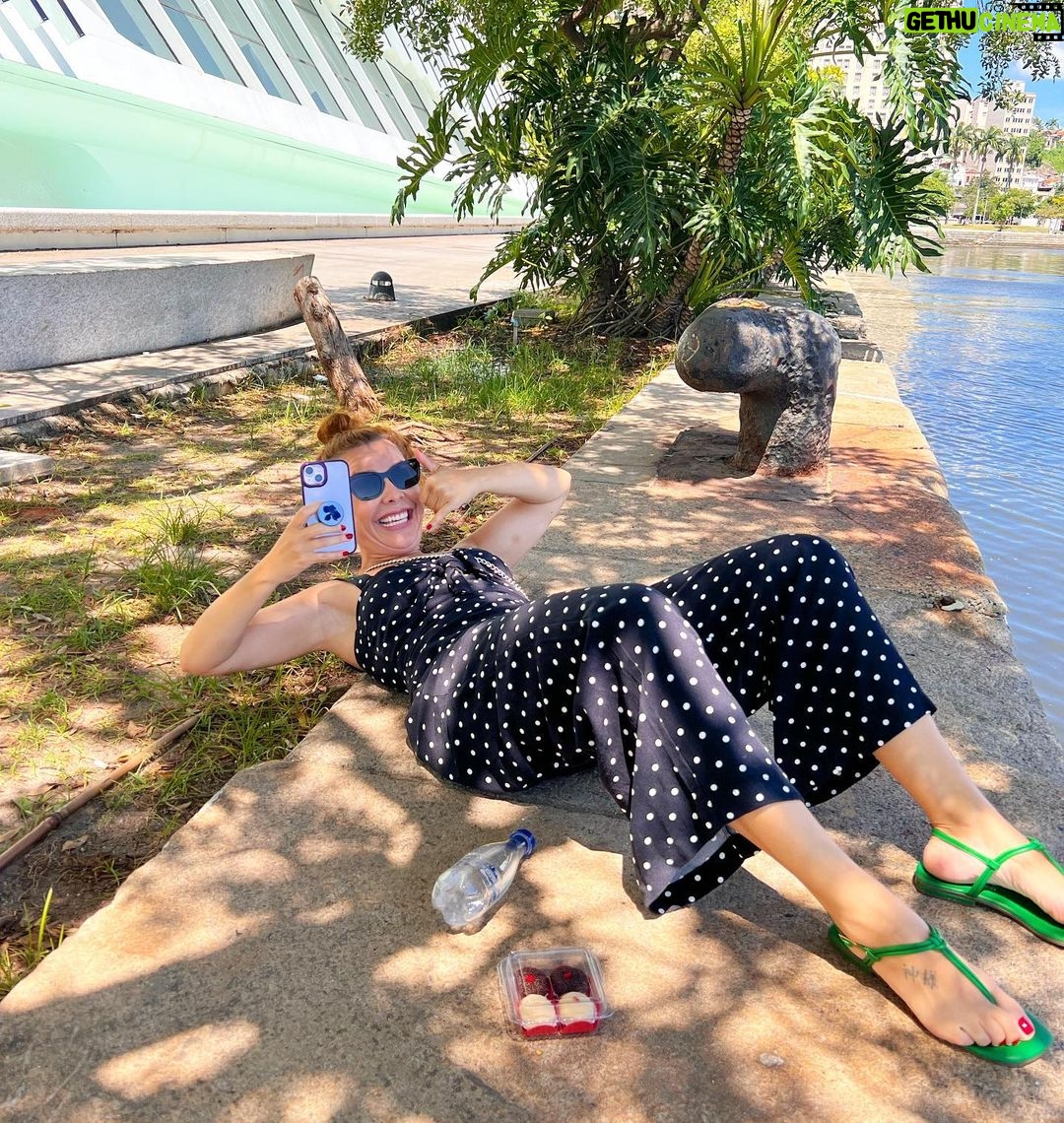 Fernanda Souza - 350.9K Likes - Passe para o lado e
𝐌𝐀𝐑𝐐𝐔𝐄 𝐒𝐄𝐔 𝐀𝐌𝐈𝐆𝐎
que vc espera que tenha o mesmo
nível de esmero de @fernandasouzaoficial
na hora de tirar uma foto!
A partir de agora, nao aceitaremos
nada menos que isso!!! 😅
Ps: obrigada amiga pela dedicação total
em tuudoo! Te amo.