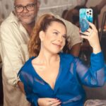 Fernanda Souza Instagram - BASTIDORES DE IRON CHEF BRASIL: “Sem altura ela nem sai de casa” disse @aledesouza1970!!! 🤣🤣 Que alegria poder trabalhar com dois profissionais que são tão talentosos, comprometidos e que eu amo tanto! Obrigada @aledesouza1970 e @ivanpasc por me deixarem assim para apresentar o nosso Iron Chef e tb por me divertirem em cada diária! E quem já viu o nosso reality? Servimos culinária AND beleza! E quem já viu, fala ai: Eles arrasaram né? Eu e @andressacabral.etc tamo que tamo!!! ✨✨✨