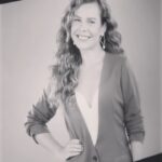 Fernanda Souza Instagram – Sp piscou, e eu já fui embora…
Obrigada a todo meu time
pelo nosso dia de trabalho
tão perfeito!✨✨✨
Sou grata a vocês como
profissionais mas principalmente
como pessoas tão queridas que
me enchem de amor e orgulho!
Vocês são phodaaaas!
@colucciagentes
@viniciusmochizuki e Rô
@ivanpasc
@casadejoana e @marciaboaa
Deusa
❤️✨ São Paulo, Brazil