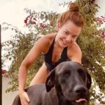 Fernanda Souza Instagram - Usando o timer para fotografar esse body lindo da @andoroficial que ganhei do @makedoteo, só que a Luna também queria seu dia de modelo…
