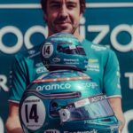 Fernando Alonso Instagram - Special helmet ↔️ Special race. Home Grand Prix for @astonmartinf1 . #f1 #silverstone #astonmartin @bellracinghq
