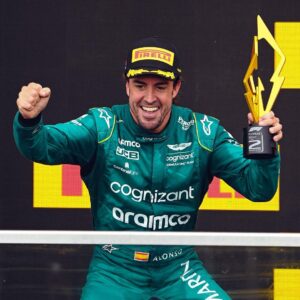 Fernando Alonso Instagram - First half of the 2023 season 📸. Magic. @astonmartinf1 👏🏻 #f1 #astonmartin #2023