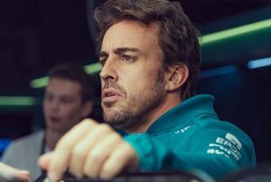 Fernando Alonso Instagram - Gracias España. 💙🇪🇸. Hemos dado todo en la pista y ojalá hubiésemos tenido más ritmo para terminar más arriba. Pero me voy contento y con más puntos. Ha sido muy especial vivir toda la experiencia este fin de semana. Llegará….💪 #f1 #spain #astonmartin