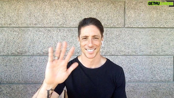 Fernando Torres Instagram - I sat down with @Mastercard to talk about my career, from starting as a young boy to lifting the @ChampionsLeague trophy. Go to the link in my bio to see the full video and have the chance to ask me some questions of your own in a Priceless experience. #Ad #Mastercard @mastercardeurope Me senté con @Mastercard para hablar de mi carrera, desde que empecé hasta que levanté el trofeo de la @ChampionsLeague. Haz clic en el link de mi biografía para ver el vídeo completo y tener la oportunidad de hacerme algunas de tus propias preguntas en una experiencia Priceless. #Ad #Mastercard