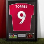 Fernando Torres Instagram - 🔥 GIVEAWAY! 🔥 I've teamed up with @A1SportingMemorabilia to give away one of my signed and framed Liverpool shirts! For your chance to win simply: 1️⃣ - Follow @A1SportingMemorabilia   2️⃣ - Tag two friends in the comments
