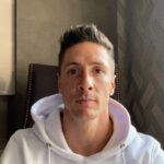 Fernando Torres Instagram - Resistir es otra forma de entender la vida #lodamostodo @cruzrojaesp @cruzrojamadrid @atleticodemadrid