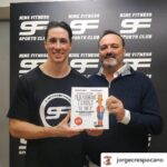 Fernando Torres Instagram – 👌🏻🔴⚪️ #Repost @jorgecrespocano • ¡El regalo perfecto para estas Navidades!
La vida de nuestro niño. ¡2ª Edición actualizada! Nine Fitness