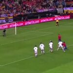 Fernando Torres Instagram - En estos días con tantos recuerdos del Calderón, recupero este gol con la @sefutbol en la que fue nuestra casa. Vamos Selección! 💪🇪🇸 #TorresLegacy #TBTorres