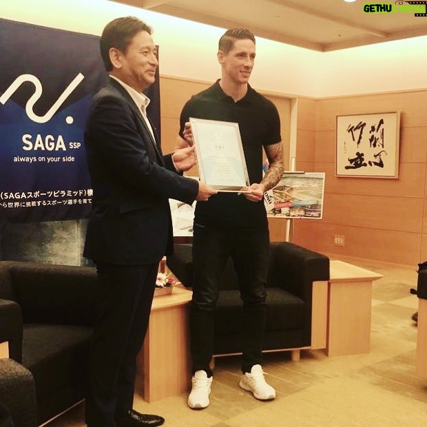 Fernando Torres Instagram - On my farewell I want to deeply thank Saga’s people for the appointment as Ambassador. From this position I will share the values of sport with young people. En mi despedida, agradecer de corazón al pueblo de Saga su nombramiento como embajador. Desde aquí contribuiré a promover los valores del deporte en la juventud. Saga Prefecture
