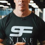 Fernando Torres Instagram - Nuevo año, nuevos retos. Gracias de corazón por todo el apoyo y el cariño que nos habéis brindado durante este 2022. Ahora toca celebrar, saltarse la dieta y enfocarse en los objetivos que te ofrece el nuevo año. Te deseamos, de parte de @fernandotorres y de todo el equipo de Nine Fitness y @space9f un 2023 lleno de emociones, felicidad y salud. ❤️¡Nos vemos pronto en el club!❤️ SPACE by Nine Fitness