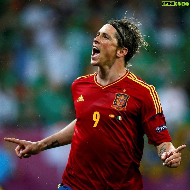 Fernando Torres Instagram - Llegó el momento en que todos somos del mismo equipo . VAMOS ESPAÑA!!! 🇪🇸