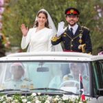 Fifi Abdo Instagram - مبروك للعروسين ولي عهد المملكة الاردنية الهاشمية الامير حسين بن عبد الله و الاميرة رجوة. دامت المملكة الاردنية عامرة بالافراح ❤️🇯🇴 #الاردن #نفرح_بالحسين