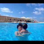 Fifi Abdo Instagram - بسم الله ما شاء الله الله اكبر احلي حضن اتحضنته في حياتي ربنا يحفظ اولادكم و واحفادكم و يبارك فيهم قولوا امين 🥰💙💙💙💙💙
