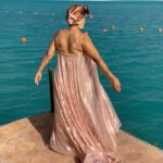 Fifi Abdo Instagram - ‏من الساحل الشمالي مش عارفة أقول لكم ايه بصراحة بحبكم ❤️🖐🏼😂😂 😂😂😂 فستان: عبده بونسواريه