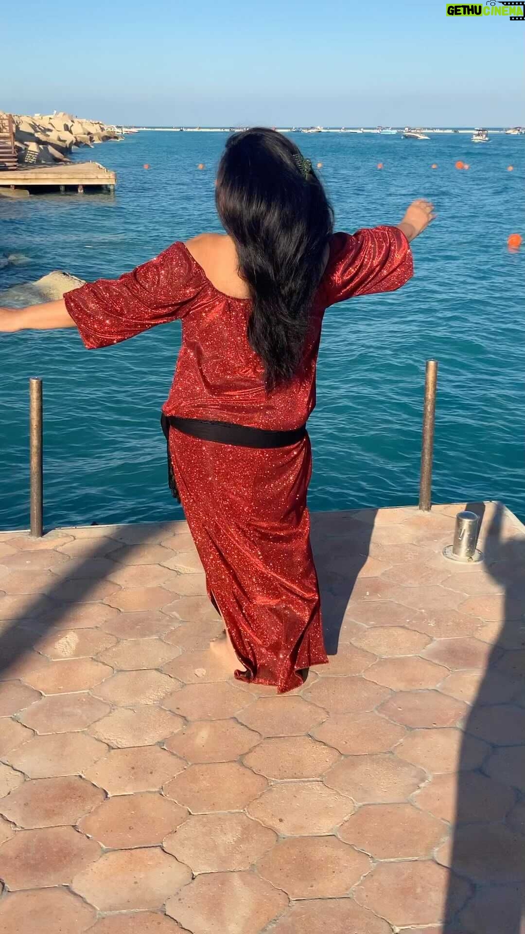 Fifi Abdo - 43.3K Likes - من الساحل الشمالي بس مش عارف أقول لك ايه😂😂😂😂😂
