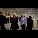 Fifi Abdo Instagram - من استضافتي لحضور معرض "انا عربية" في الرياض استمتعت المعرض رائع و مليان تصاميم و براندات حلوة جداً و انصحكم تزوروا و تشوفوه. دي السنة الثانية احضر المعرض و السنة دي فعلاً تفوقوا عن السنة اللي فاتت كمان و من نجاح لنجاح ان شاء الله بحبكم العبايه دي من محل رومانتك العبيات الصناعه المصريه ❤️ @anaarabiaksa @riyadhseason #الرياض #السعودية #انا_عربية #موسم_الرياض #ksa #riyadh