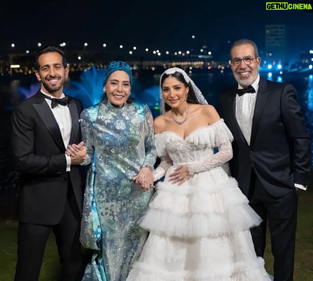 Fifi Abdo Instagram - الف مبروك للعروسين اية مدحت العدل و عمر شطا ربنا يسعدهم و يوفقهم و عقبال كل البنات و الشباب ❤️❤️❤️❤️❤️
