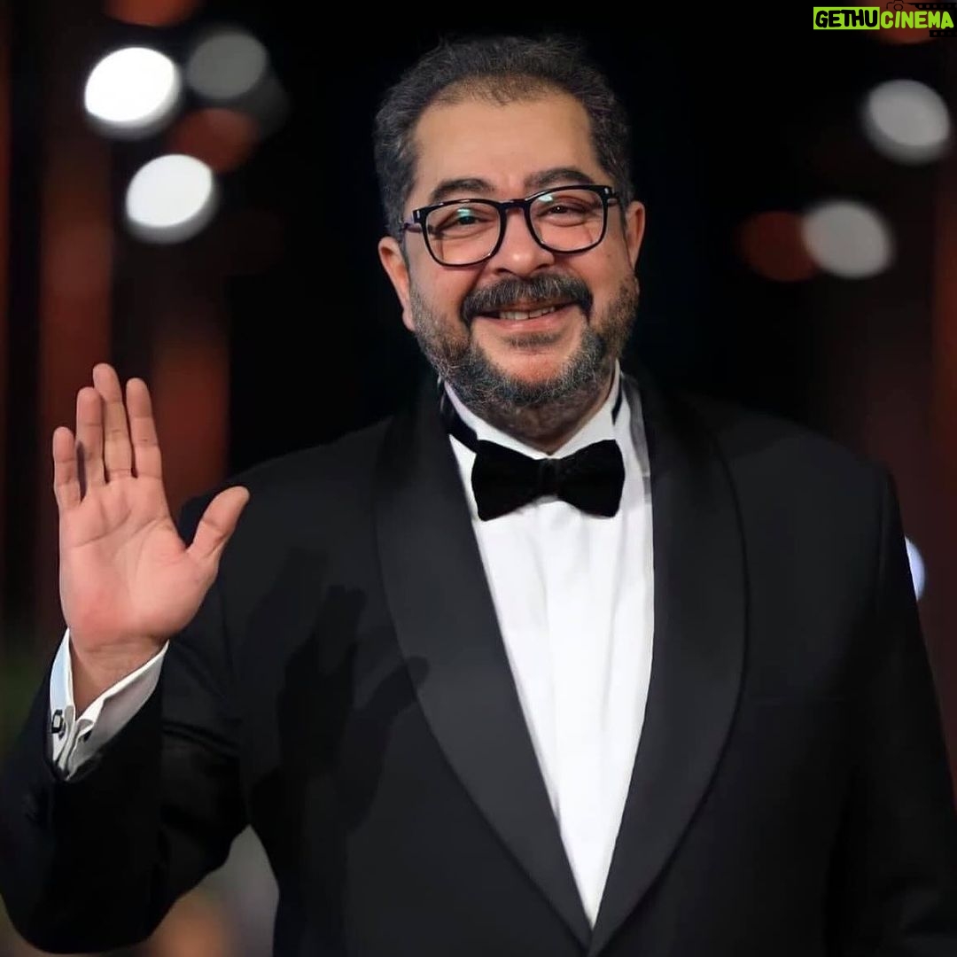 Fifi Abdo Instagram - انا لله وانا اليه راجعون الفنان طارق عبد العزيز في ذمة الله. الله يرحمه و يجعل مثواه الجنة و يصبر أهله و أحبابه برجاء الدعاء له بالرحمة والمغفرة