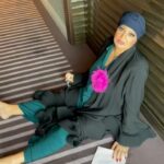 Fifi Abdo Instagram - لما كنت في الرياض لمعرض انا عربية الفندق كان عامل انذار حريق تجريبي و اخلاء الطواريء للمبني 🔥 و انا ماشوفتش الورقة و هنادي بنتي ماقلتليش انا افتكرته حريق بجد 😱 اسكوزمي بجد ما يوقع الا الشاطر 😂😂😂🙈