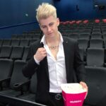 Filip Zabielski Instagram - Kochani mega długo na to czekałem... 💓 Już jutro bo 8 listopada jest premiera filmu "Jestem M Misfit" 😆 Bardzo się staraliśmy aby film wyszedł jak najlepiej ❤ Jest to moja pierwsza w życiu rola w filmie 😉 Film można obejrzeć w każdym Multikinie 🔥 Zapraszam!💖 Warsaw, Poland