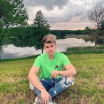 Filip Zabielski Instagram - Buziak 💋 Wyjazd na mazury był zajebisty! 🔥 Spędziliśmy tam super czas! Odpoczeliśmy, pozwiedzaliśmy i ponagrywaliśmy Tiktoki 😂 Oby więcej takich wycieczek ❤️ W komentarzu możecie polecić ciekawe miejsca do odwiedzenia w Polsce 🇵🇱 Mragowo