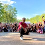 Filip Zabielski Instagram - Ten post jest skierowany do Was ❤️ ostatnio tak się zastanawialem nad tym co robie w internecie... i Zrobilo mi się ciepło od środka jak zacząlem sobie myślec o Was 🥺 o tych wszystkich eventach z Wami, miłych słowach, miłych komentarzach i wszystkich fotkach i tiktoksach wspolnych. ja naprawdę mega doceniam to że jesteście ze mną. Zawsze gdy mi smutno wystarczy że poczytam sobie miłe komentarze od was i od razu mi lepiej ❤️ jestem mega szczęściarzem że mam takie liczne Grono fanów 💖 piszę to wszystko prosto z serca, nie zatanawiam sie czy zdania beda poprawnie zlozone i czy beda bledy. Po prostu chce Wam przekazac ze serio serio jestem mega wdzieczny za wasze wsparcie 💖 szczerze to uważam że gdyby nie wy to moje zycie moglo byc po prostu o wiele gorsze. A teraz jestem mega szczesliwy z tego jak jest. chcę tworzyć coraz lepsze materiały dla was! Przekazywac wiecej energi i smiechu! przekazywac wartości i tez Was czegos uczyć! 🥺💖💖 tutaj dodaje kilka zdjęć z eventów które mega dobrze wspominam😍jeszcze raz mega mega wam dziękuję, ze jestescie!!! naprawdę 💓💓💓💓