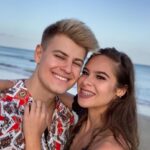 Filip Zabielski Instagram - Dwa świry się dobrały 🤪❤️ przesuwajcie w lewo, która fotka najlepsza Waszym zdaniem?😂 Fuerteventura, Costa Calma, Sotavento Beach Club