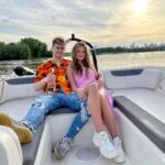 Filip Zabielski Instagram – Czujecie już ten wakacyjny klimat? 🌤
Jakie plany macie na wakacje? 🥰
Dzięki @miamiwars za motorówkę^^ 💪🏻 Warsaw, Poland