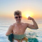 Filip Zabielski Instagram - Mało wstawiam zdjęć więc kilka fotek z Dubaju ☺️ Macie w planach jakieś wyjazdy w te wakacje jeszcze? Ja po wygranej walce na @famemmatv zamierzam wylecieć w jakieś ciepłe ładne miejsce żeby sobie odpocząć 🥰 #polishboy Dubai, United Arab Emirates - UAE