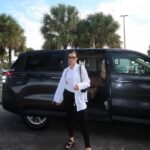 Flavia Pavanelli Instagram - +1 lookinho comfy 🤍 Aproveitando pra agradecer mais uma parceira da @viajecom: a @route66_rental_car! Está sendo ótimo ter um carro para toda a família desde a nossa chegada no aeroporto. Vocês estão fazendo a diferença nessa family trip 🧳