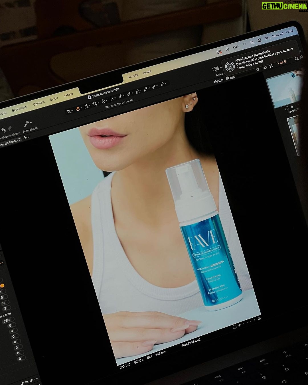 Flavia Pavanelli Instagram - ESTÁ IMPECÁVEL! Fizemos jus a nova espuma de @faveskin com esse shooting ontem 🫧 dia 20/07 tem lançamento, já anotaram na agenda? São Paulo, Brazil
