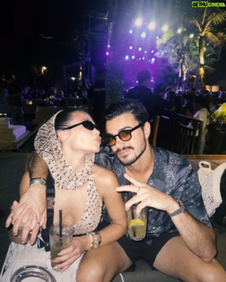 Flavia Pavanelli Instagram - FKJ night 🤙🏼✨ wearing @shopyouse Canggu, Bali, Indonesia