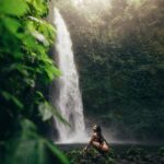 Flavia Pavanelli Instagram - Jungle energy 🐒🌿alma lavada depois de visitar mais uma vez minha cachoeira favorita de Bali. E dessa vez, com essa parceira, amiga e pessoa incrível de longa data presente @flaviapavanelli 💛 obrigado por topar todos meus perrengues e confiar em mim! Bali, Indonesia