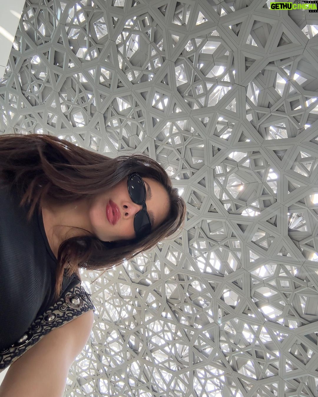 Flavia Pavanelli Instagram - 🖼️ Louvre Abu Dhabi