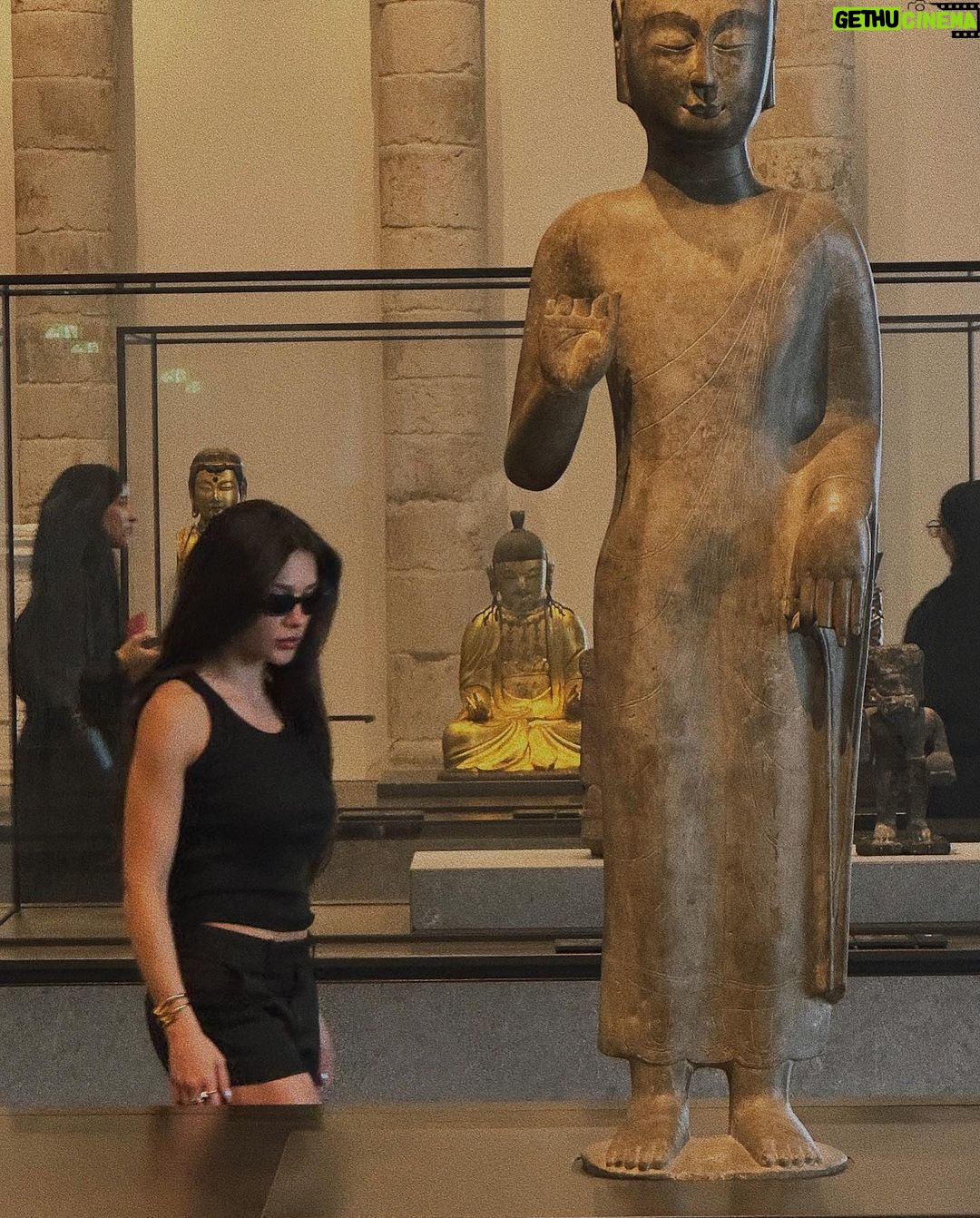 Flavia Pavanelli Instagram - 🖼️ Louvre Abu Dhabi