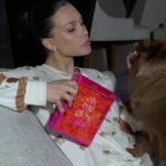 Flavia Pavanelli Instagram - pov: quando você finalmente tem sua linha de pincéis com sua marca preferida de todas 💘💘💘💘 @realtechniquesbrasil *corre na @sephorabrasil que eles estão com 20% de desconto! Lojas físicas e site 🧚🏼‍♀️ São Paulo, Brazil