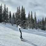 Flavia Pavanelli Instagram - Temos uma nova snowboarder vindo aí? 🏂✨🧚🏼‍♀️❄️ Snowmass, Colorado