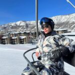 Flavia Pavanelli Instagram - “slow down” 🥊 Snowmass Village, Colorado