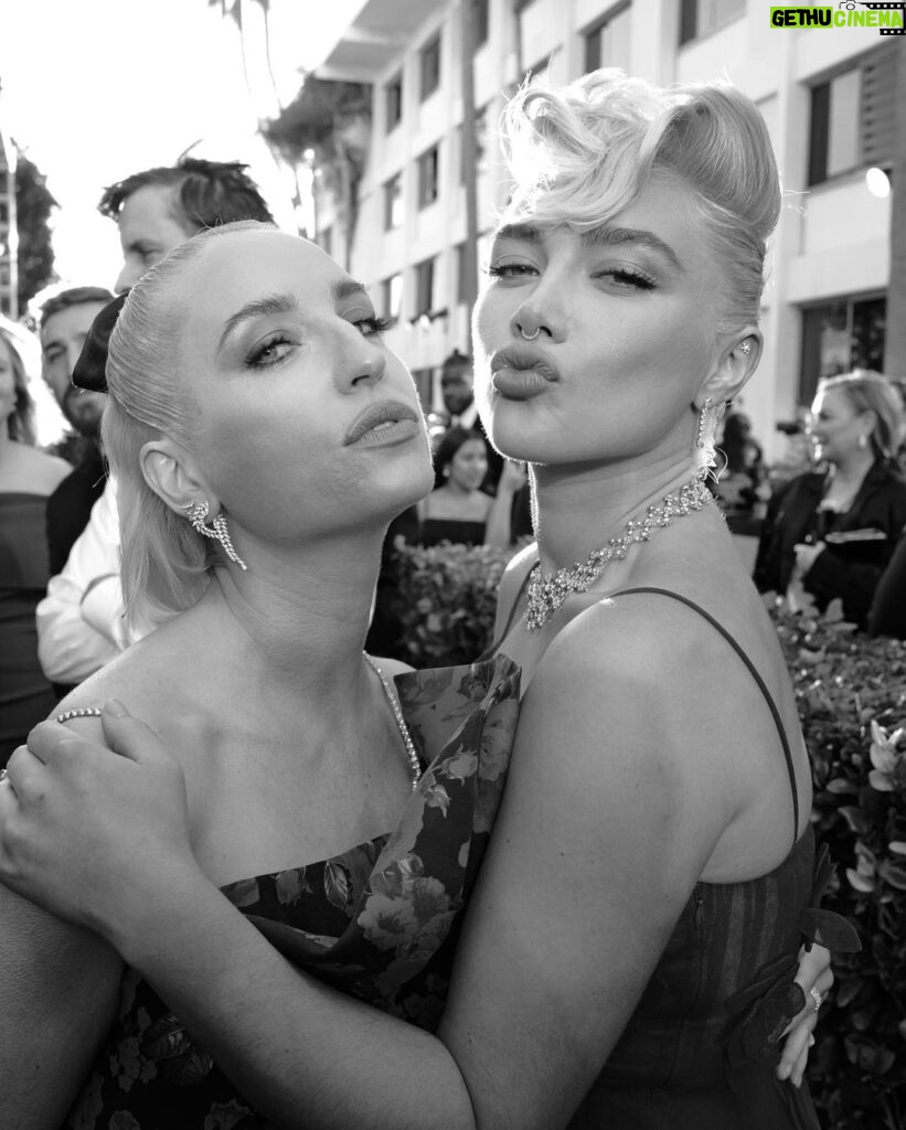 Florence Pugh Instagram - The night was full of gorgeous smiles, delicious friends and unbelievable talent. Ended up presenting the Best Animated Feature Film award with Natalie Portman and the fantastic #theboyandtheheron ended up winning! Such a wonderful moment. Congratulations to all those nominated and all those who went home with an award. Such an achievement either way. Thank you for accompanying me to my first globes baby @zoelisterjones, was a treat to have you on my arm. Huge thanks to my ever so talented glam- @babskymakeup @hairbyadir @colorbymattrez @nailglam @rebeccacorbinmurray @maisonvalentino & @tiffanyandco 💋