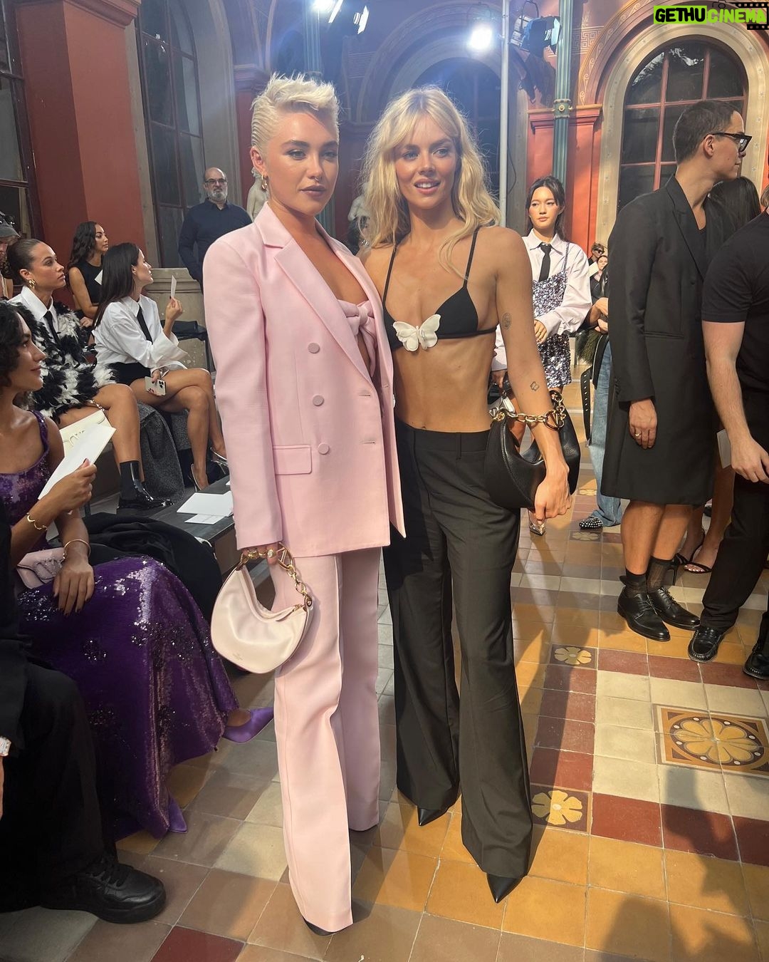 Florence Pugh Instagram - Well that was supremely spectacular @pppiccioli. You and the @maisonvalentino family are always such a joy to see and celebrate, so proud of you all. What a day you hosted! Love you all.