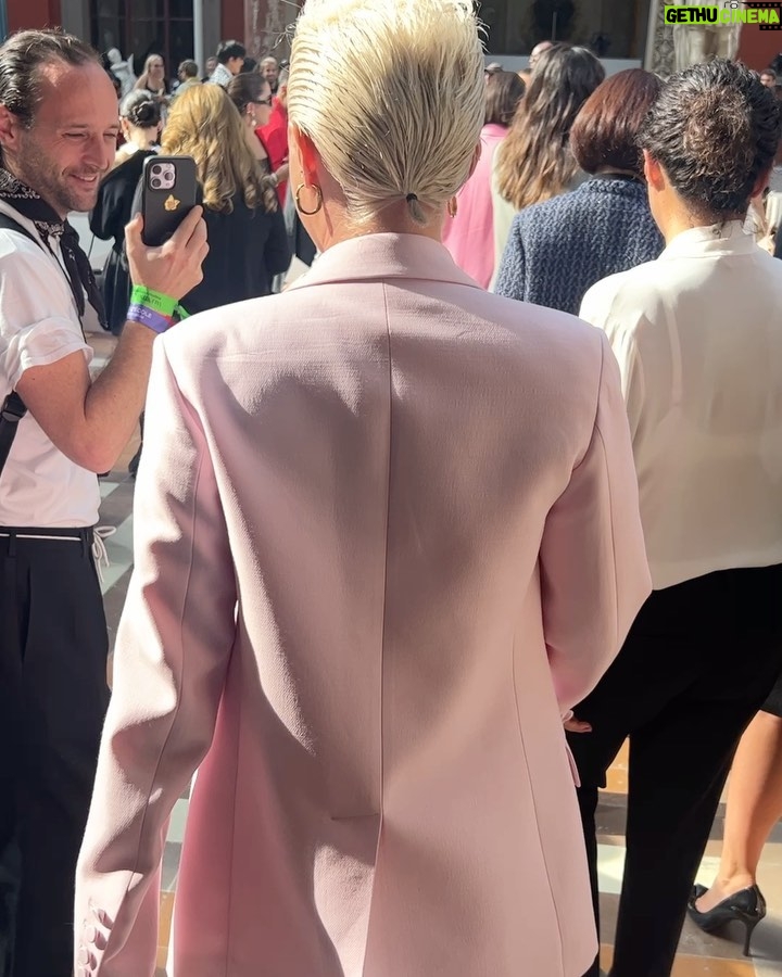 Florence Pugh Instagram - Well that was supremely spectacular @pppiccioli. You and the @maisonvalentino family are always such a joy to see and celebrate, so proud of you all. What a day you hosted! Love you all.